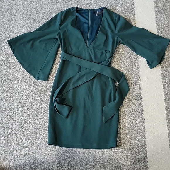 Lulus bell sleeve hunter Green dress - Picture 1 of 4